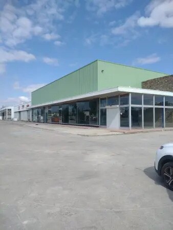 Plus de détails pour Industriel/Logistique à louer