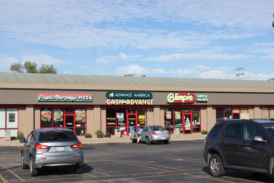 3125-3127 N University St, Peoria, IL à louer - Photo de l’immeuble – Image 3 sur 15