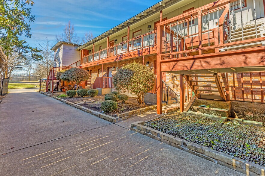 4818 Junius St, Dallas, TX à vendre - Photo de l’immeuble – Image 3 sur 5