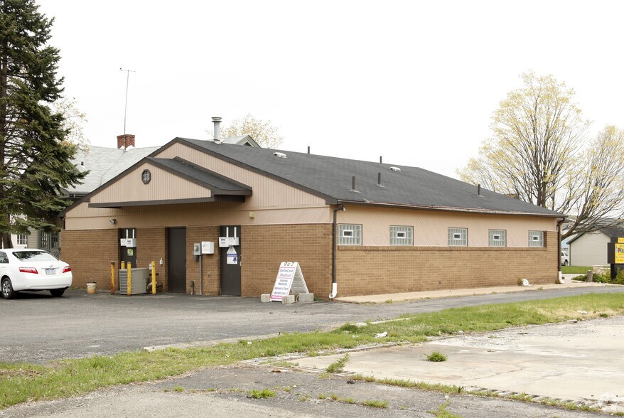 355 Main St, Belleville, MI à louer - Photo de l’immeuble – Image 2 sur 6