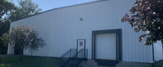 Plus de détails pour 2604-2607 6TH ST NE & 600 26TH Ave NE – Industriel/Logistique à vendre