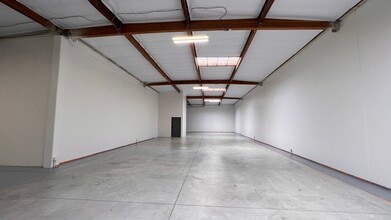 1745 W 182nd St, Gardena, CA à louer Photo intérieure– Image 2 sur 10