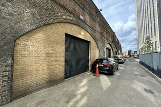 Miles St, Londres à louer Photo de l’immeuble– Image 1 sur 2