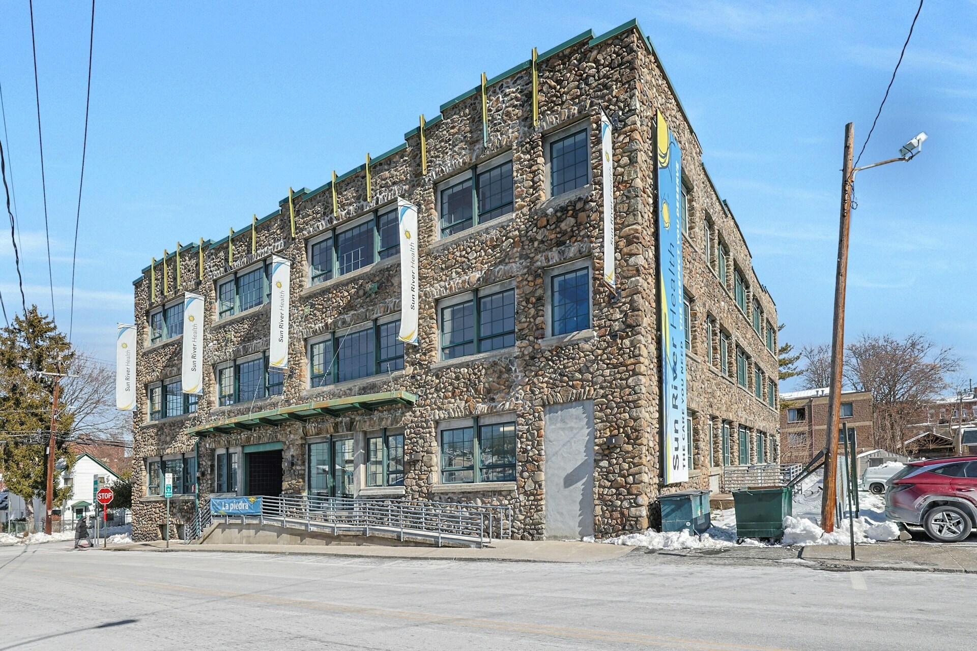 31 W Broad St, Haverstraw, NY à louer Photo principale– Image 1 sur 56