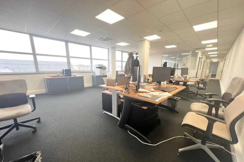 Bureau dans Alfortville à louer Photo de l’immeuble– Image 1 sur 7