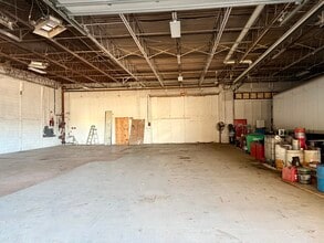876 N Lenola Rd, Moorestown, NJ à louer Photo intérieure– Image 2 sur 14