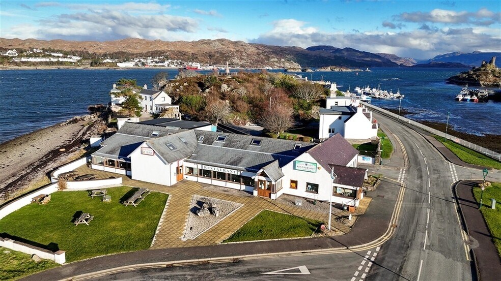 Castle Moil Restaurant & King Haakon Bar, Kyleakin à vendre - Photo de l’immeuble – Image 1 sur 12