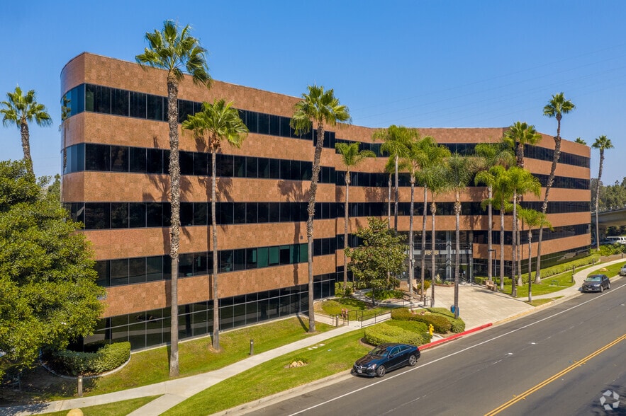 2878 camino del rio S, San Diego, CA à louer - Photo principale – Image 1 sur 8