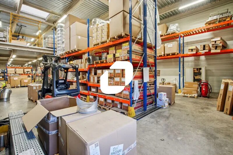 Local d’activités dans Nanterre à louer Photo de l’immeuble– Image 1 sur 13