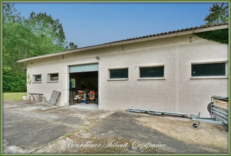 Industriel/Logistique dans Chalo-Saint-Mars à vendre - Photo de l’immeuble – Image 2 sur 4