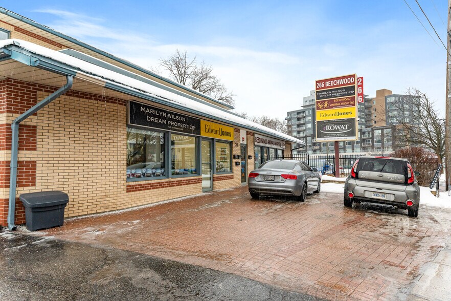 266 Beechwood Ave, Ottawa, ON à louer - Photo intérieure – Image 3 sur 6
