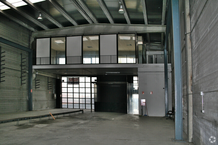 Calle Monte Boyal, 38, Casarrubios del Monte, Toledo à louer - Photo de l’immeuble – Image 2 sur 4