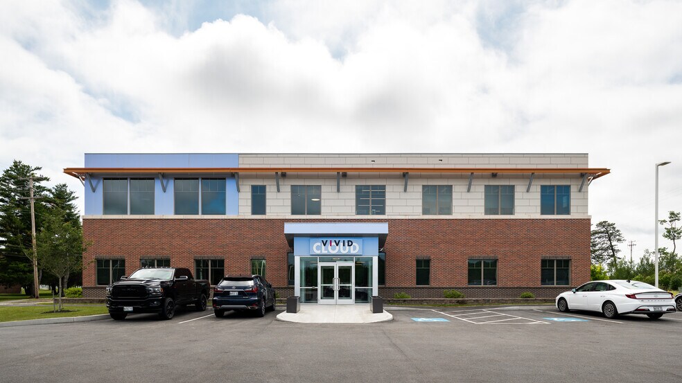 150 Admiral Fitch Ave, Brunswick, ME à louer - Photo de l’immeuble – Image 3 sur 17