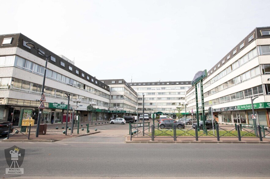 81 Route De Grigny, Ris-Orangis à louer - Photo de l’immeuble – Image 2 sur 12