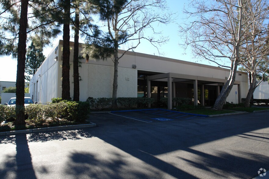 2248-2282 Townsgate Rd, Westlake Village, CA à louer - Photo de l’immeuble – Image 3 sur 3