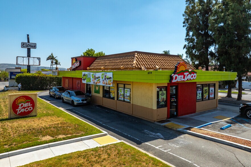 405-457 S Citrus Ave, Covina, CA à vendre - Photo de l’immeuble – Image 2 sur 5