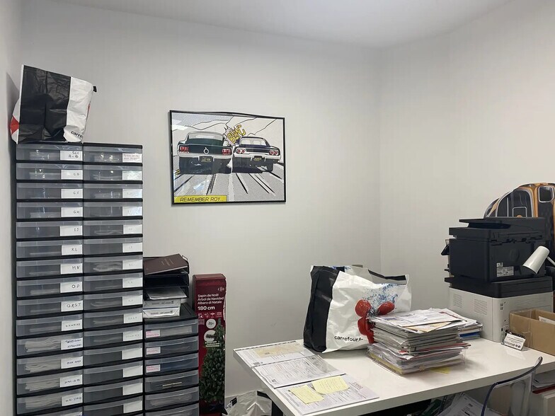 28 Rue Gustave Desplaces, Aix-en-Provence à louer - Photo de l’immeuble – Image 2 sur 9