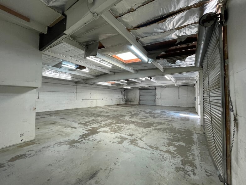 931-945 W Hoover Ave, Orange, CA à vendre - Photo de l’immeuble – Image 3 sur 24