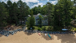 Plus de détails pour 3702 Squaw Beach Rd, Big Bay, MI - Spécialisé à vendre
