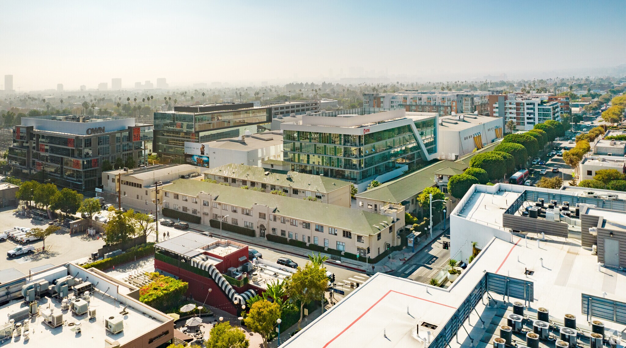 1041 N Formosa Ave, West Hollywood, CA à louer Photo de l’immeuble– Image 1 sur 15