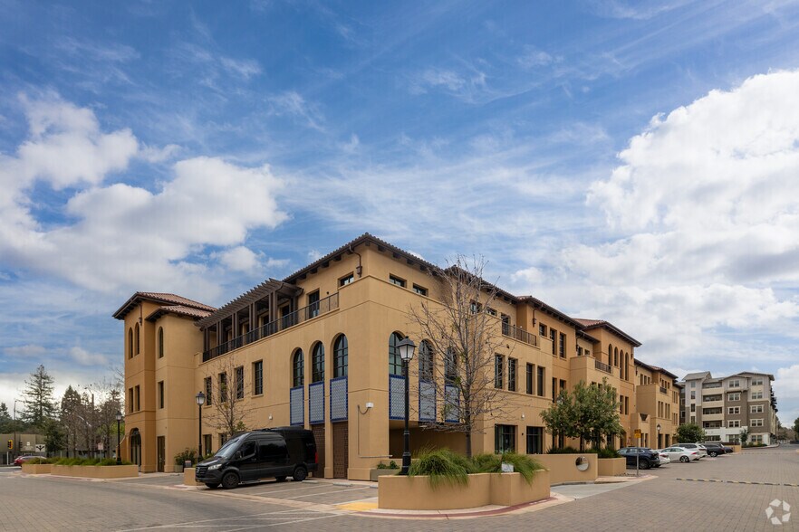 300 El Camino Real, Menlo Park, CA à louer - Photo de l’immeuble – Image 3 sur 7