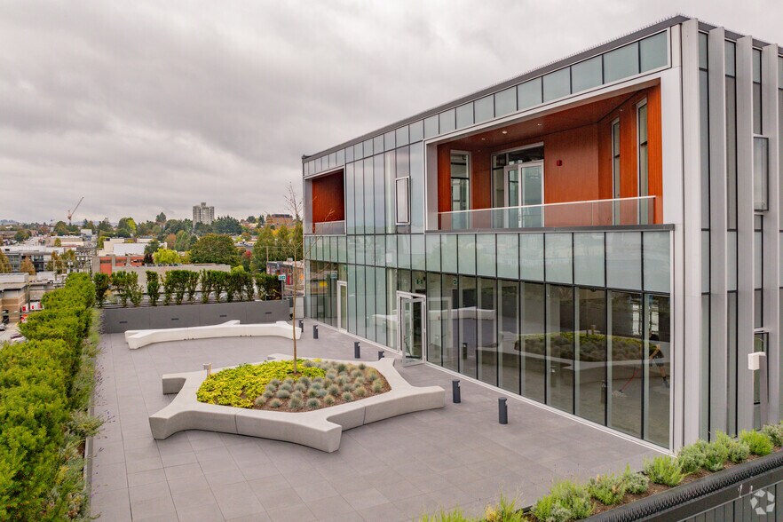 1313 E Pender St, Vancouver, BC à louer - Photo de l’immeuble – Image 3 sur 5