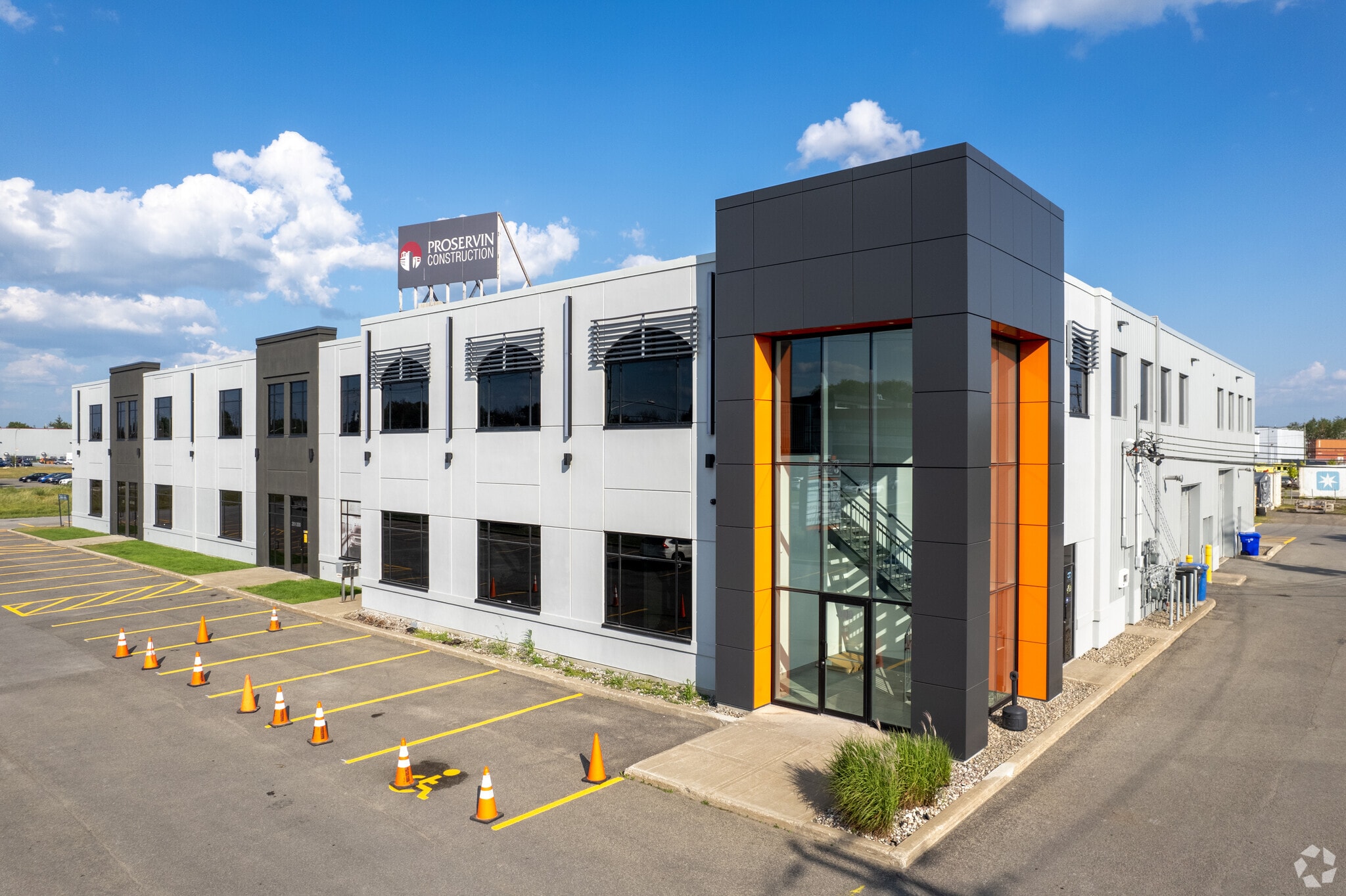 17660 Rue Charles, Mirabel, QC à louer Photo principale– Image 1 sur 7