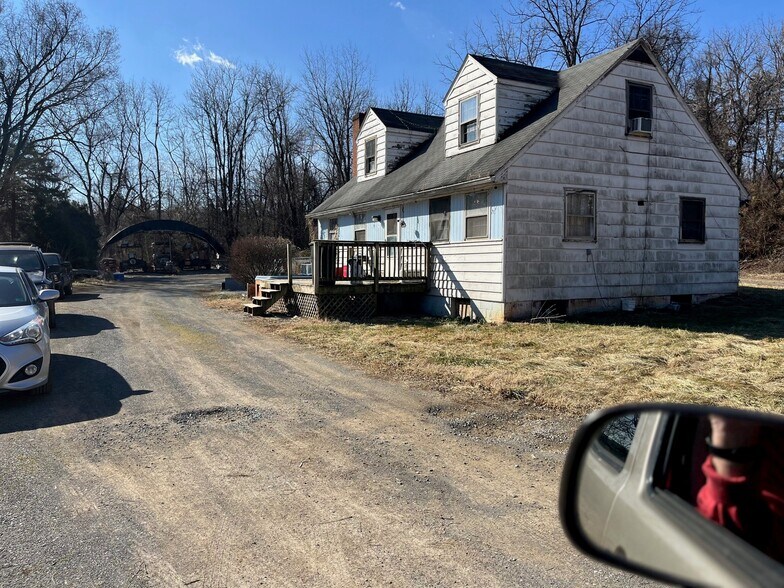 1667 N Frederick Pike, Winchester, VA à vendre - Photo de l’immeuble – Image 2 sur 11