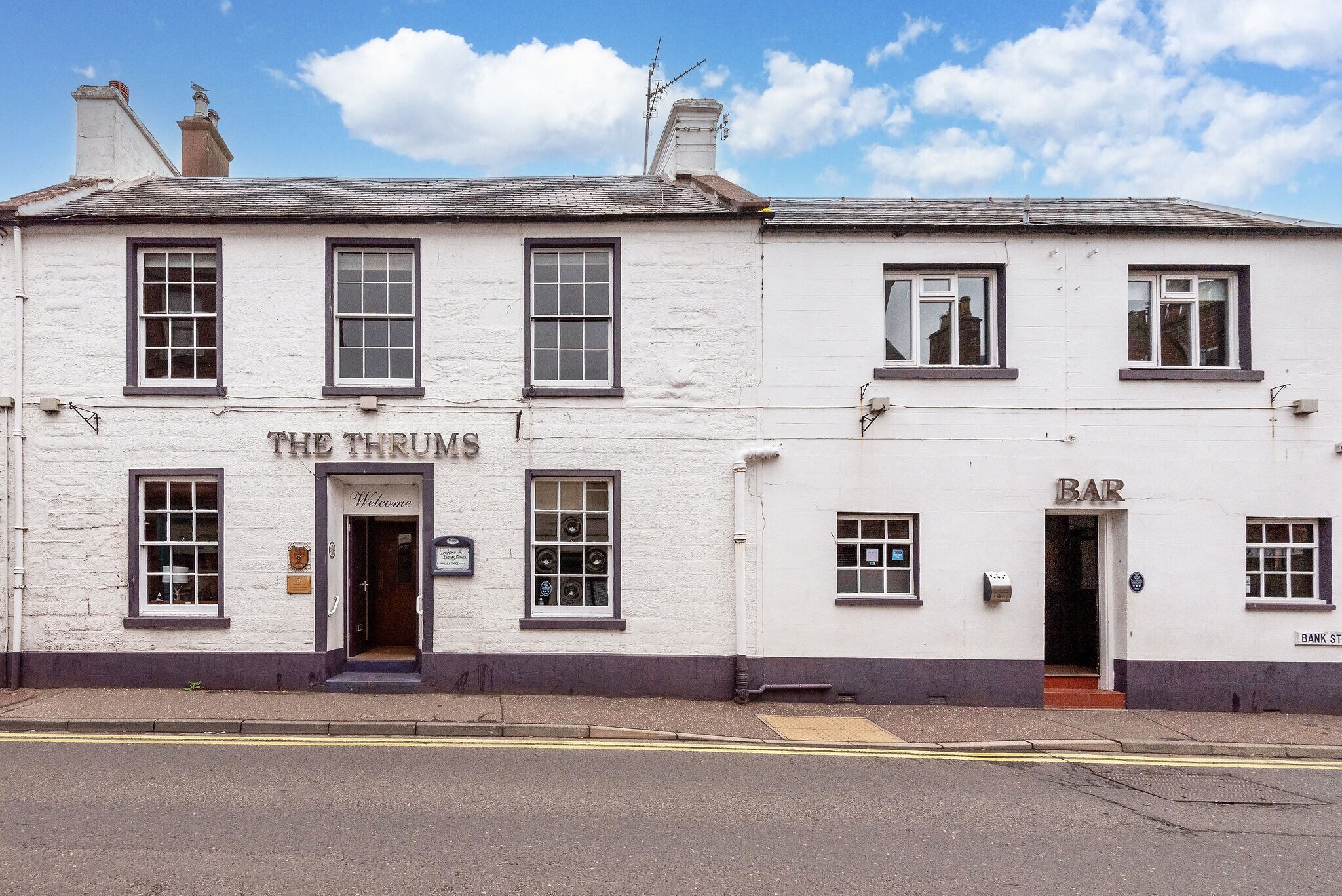 25 Bank St, Kirriemuir à vendre Photo de l’immeuble– Image 1 sur 27