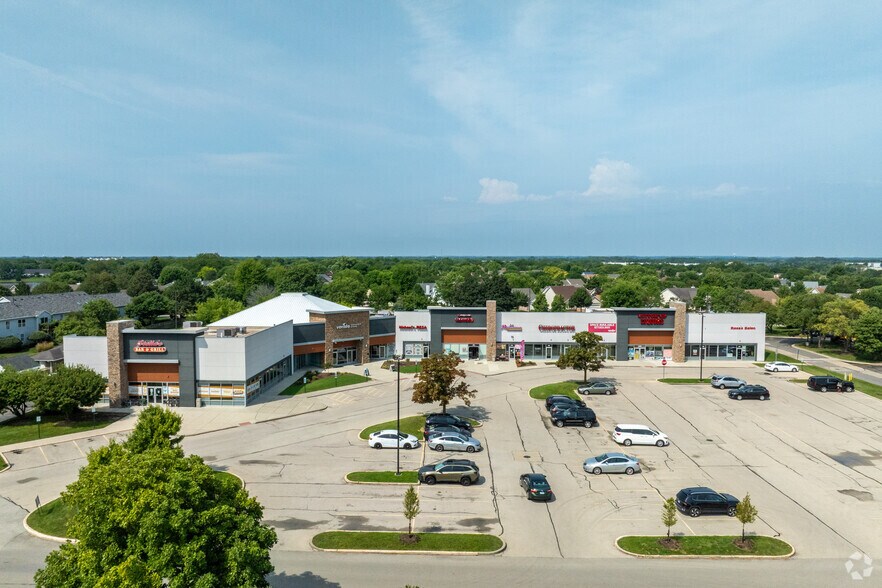402-440 N Weber Rd, Romeoville, IL à vendre - Photo de l’immeuble – Image 3 sur 21