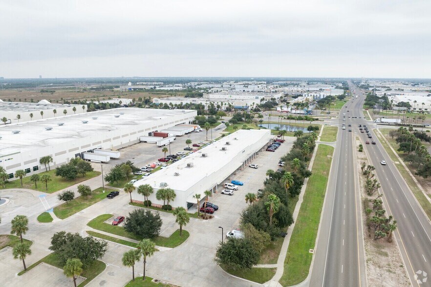 5000 W Military Hwy, McAllen, TX à louer - Photo de l’immeuble – Image 3 sur 5