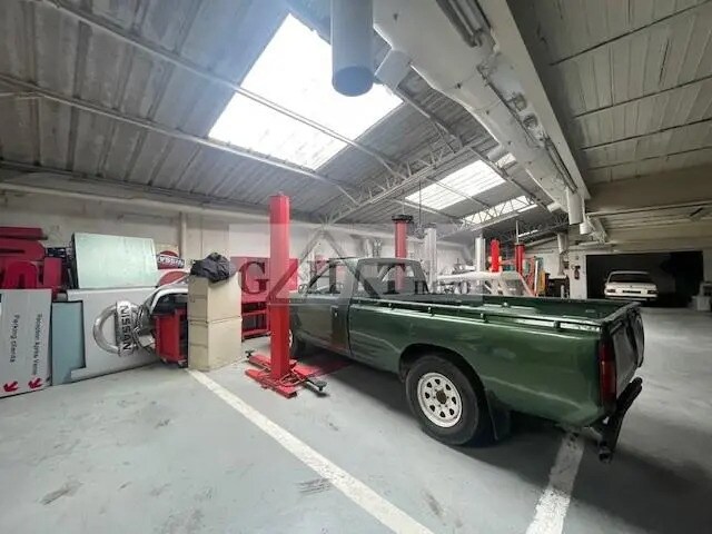 Local commercial dans Vincennes à vendre - Photo de l’immeuble – Image 3 sur 6