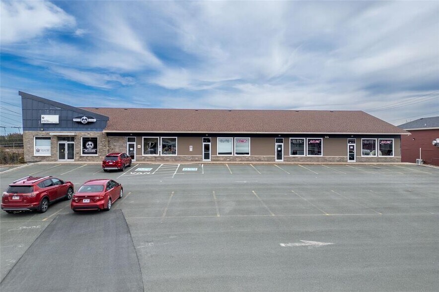 1187 Kenmount Rd, Paradise, NL à louer - Photo de l’immeuble – Image 2 sur 5