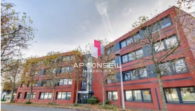 Plus de détails pour Bureau à louer