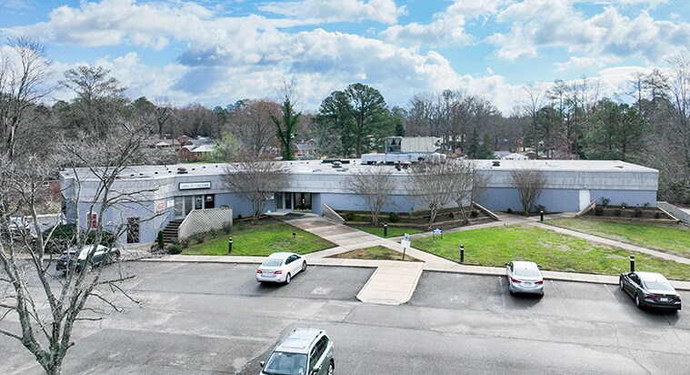 2821 N Parham Rd, Richmond, VA à louer - Photo principale – Image 1 sur 41