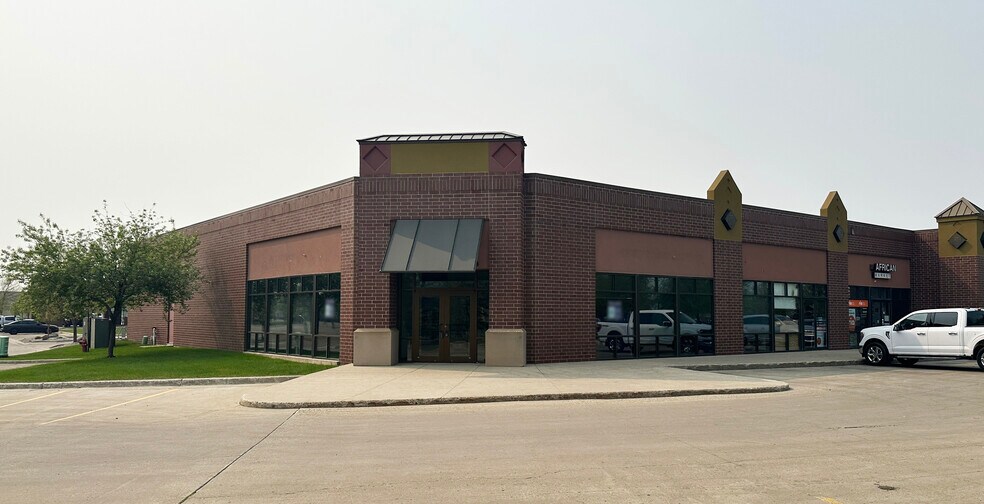 5050 S 13th Ave, Fargo, ND à louer - Photo de l’immeuble – Image 2 sur 8