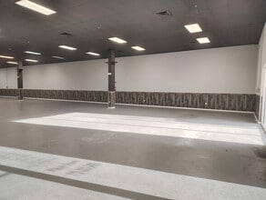 2585-2605 SE Federal Hwy, Stuart, FL à louer Photo intérieure– Image 2 sur 7