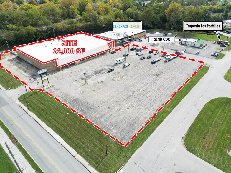 3415-3421 English Ave, Indianapolis, IN à louer - Photo de l’immeuble – Image 2 sur 3