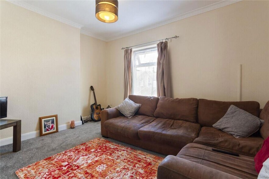 98 Oxford St, Grimsby à vendre - Photo de l’immeuble – Image 3 sur 13