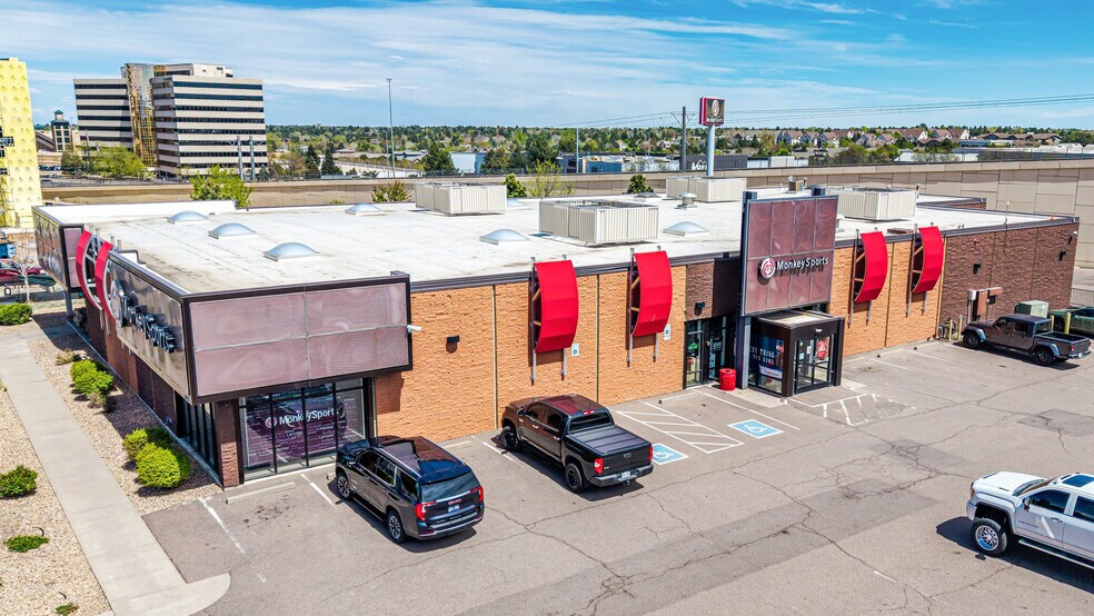 6578 S Yosemite Cir, Englewood, CO à vendre - Photo de l’immeuble – Image 3 sur 20