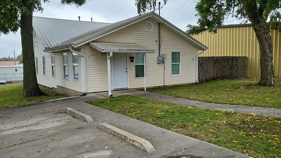 214 N Oklahoma Ave, Shawnee, OK à vendre - Photo de l’immeuble – Image 3 sur 20