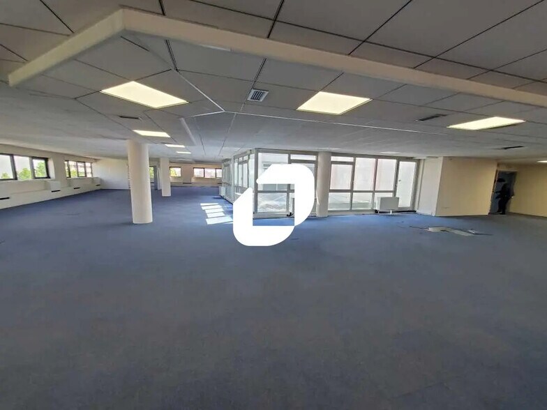 161 Avenue De Verdun, Ivry-sur-Seine à louer - Photo de l’immeuble – Image 2 sur 15
