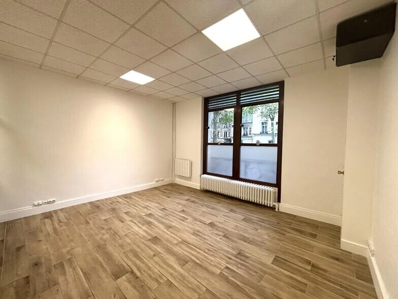 Bureau dans Paris à louer - Photo de l’immeuble – Image 3 sur 6