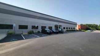 Plus de détails pour 51 Thousand Oaks Blvd, Morgantown, PA - Local d'activités à louer