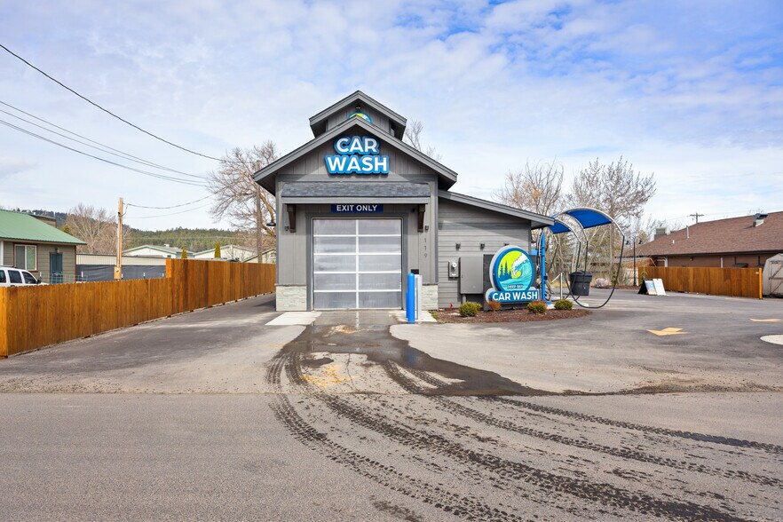 119 Stoner Creek Rd, Lakeside, MT à vendre - Photo de l’immeuble – Image 3 sur 10