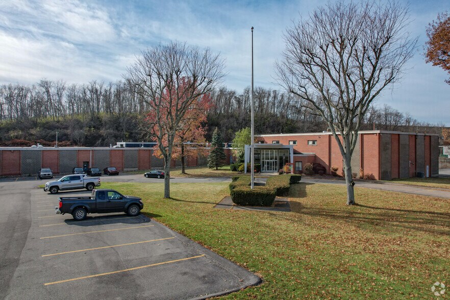 946-950 Manifold Rd, Washington, PA à louer - Photo principale – Image 1 sur 4