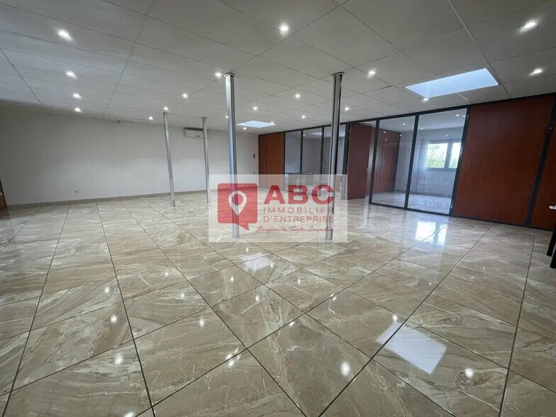 Bureau dans Montpellier à vendre - Photo de l’immeuble – Image 2 sur 10