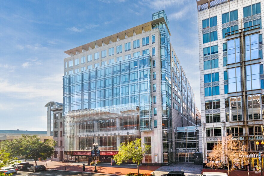 620 F St NW, Washington, DC à louer - Photo de l’immeuble – Image 1 sur 12