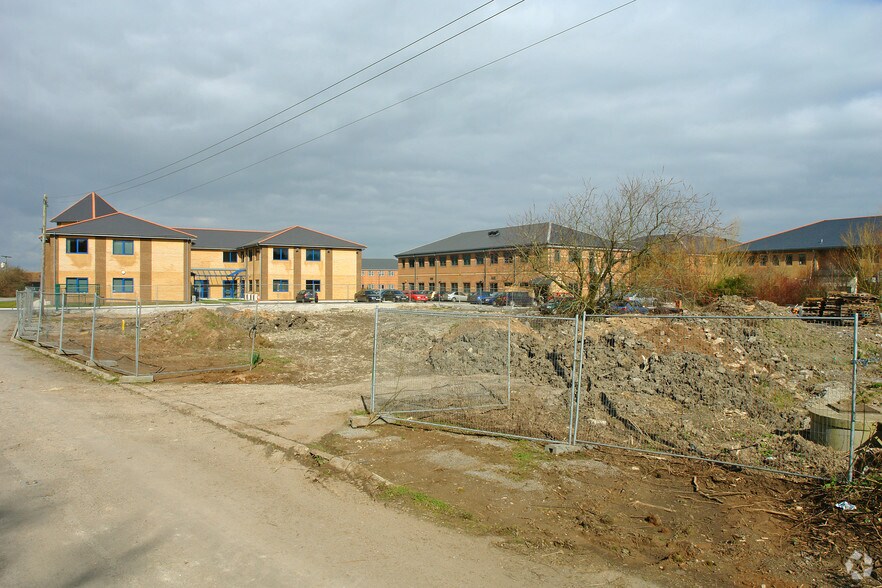 Kenn Rd, Kenn à vendre - Photo de l’immeuble – Image 3 sur 23