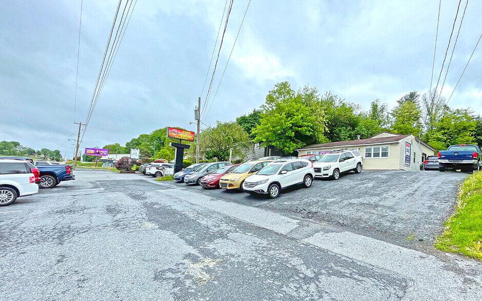 7981 Paxton St, Harrisburg, PA à louer - Photo de l’immeuble – Image 2 sur 17